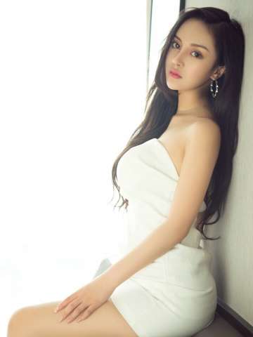 极品美女少妇前凸后翘诱惑性感写真图片9p
