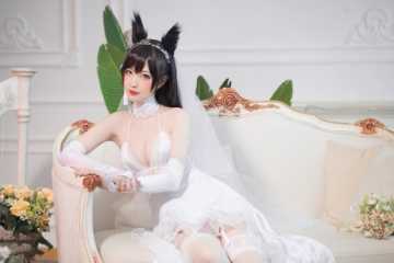美女在此