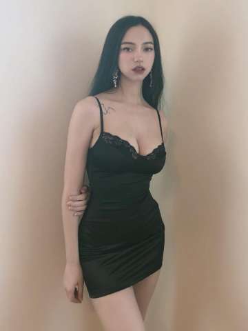 双倍满足！美国双胞胎姊妹Anastasia与Alex激嫩肉体好惹火